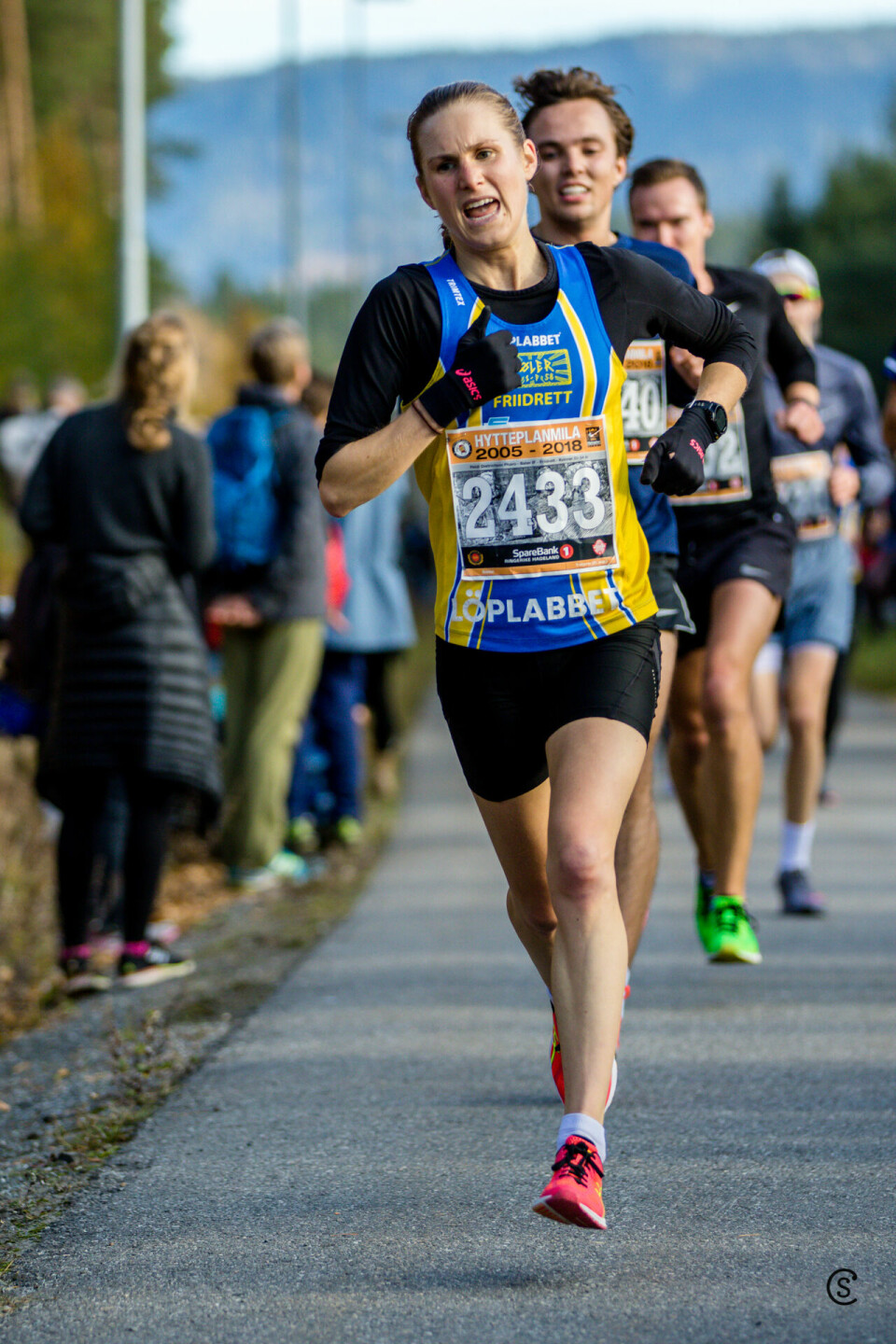Henrik Ingebrigtsen og Meraf Bahta vant Hytteplanmila under ideelle forhold 20181020-S7D_6294_Heidi_Pharo.jpg