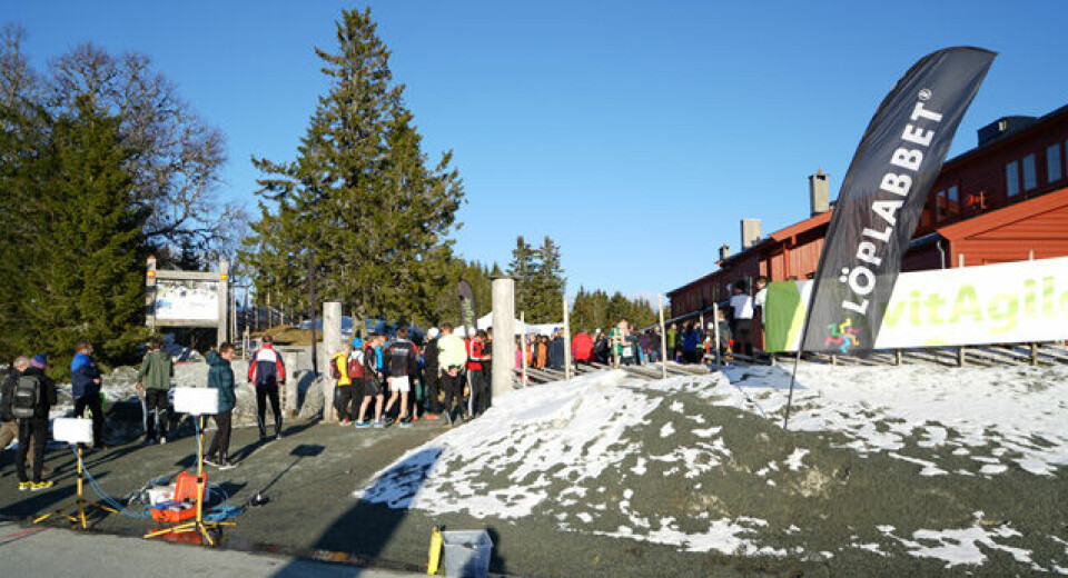 Solfylt opptur for 386 deltakere i det 30. Fjellseterløpet 640_Skistua_mål_fotoAune.jpg