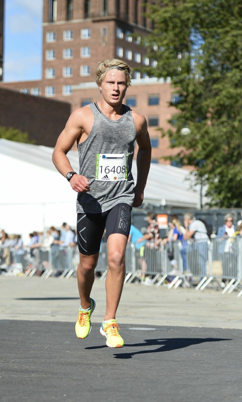 Sondre Øvre Helland trener mot toppen Oslo Maraton 2015 - halvmaraton