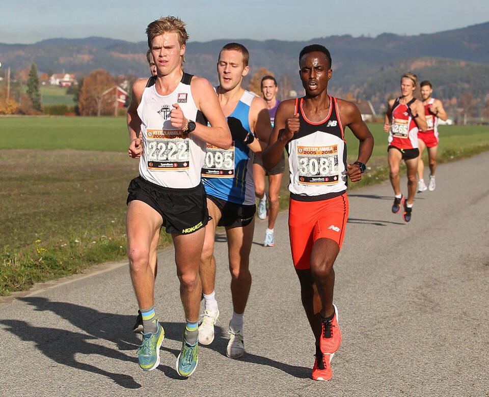 Henrik Ingebrigtsen og Meraf Bahta vant Hytteplanmila under ideelle forhold 8km_Skjeseth_Eide_Fjeld_Hassan_Tjoernhom_A20G3885.jpg