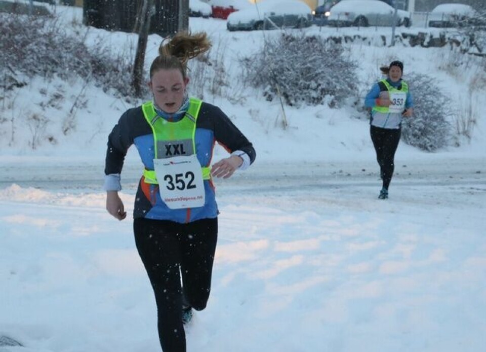 Ålesund vinterkarusell i snøkave og løssnø 0S3A4621.jpg