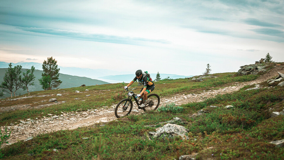 Offroad Finnmark er i gang med deltakere fra 10 land.Her fra lørdagens 150 km. (Foto: Marit Leinan Abrahamsen) Offroad Finnmark er i gang med deltakere fra 10 land.Her fra lørdagens 150 km. (Foto: Marit Leinan Abrahamsen)