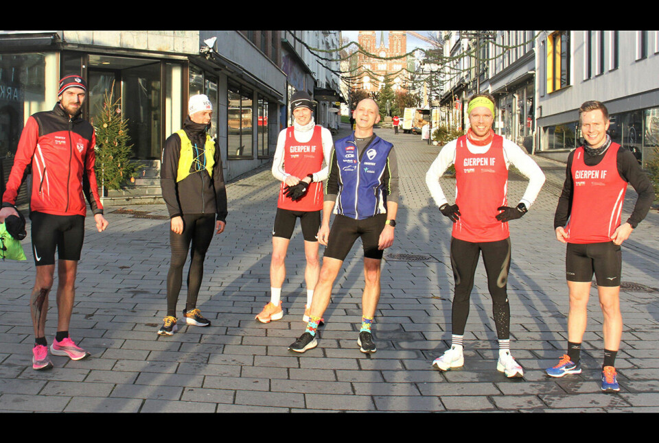 Noen av deltakerne i Nyttårstrimmen Virtuell. Fra venstre: Jonathan Gullesen, Tobias Dahl Fenre, Ole Heldal Larsen, Kenneth Rekvik, Daniel Warholm og Jonathan Supphelen Waatevik. (Foto: arrangøren) Noen av deltakerne i Nyttårstrimmen Virtuell. Fra venstre: Jonathan Gullesen, Tobias Dahl Fenre, Ole Heldal Larsen, Kenneth Rekvik, Daniel Warholm og Jonathan Supphelen Waatevik. (Foto: arrangøren)