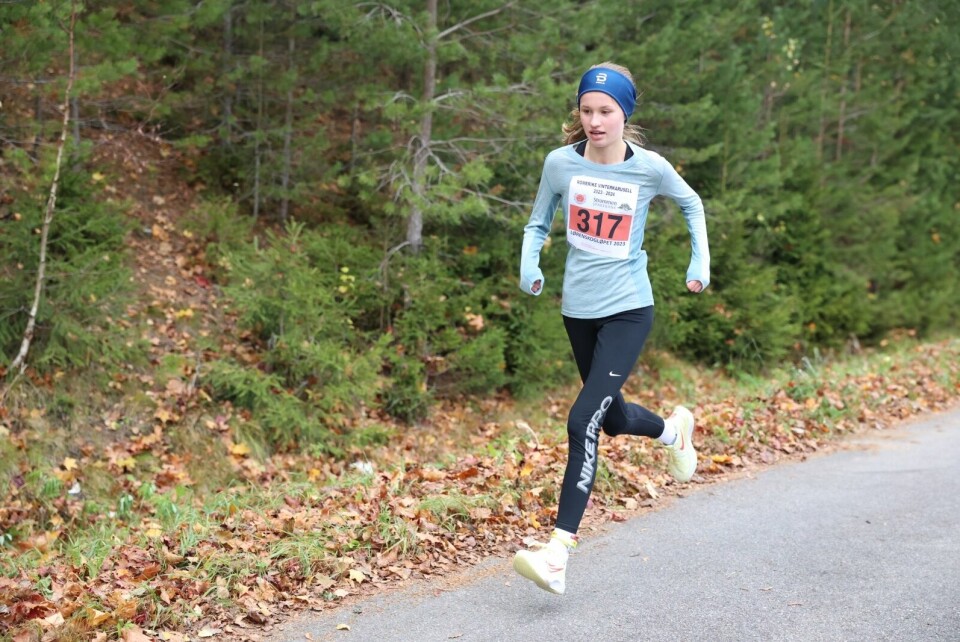 Tone Fløttum og Frode Stenberg best på halvmaraton i Lørenskogløpet 5,3 km - kvinner- 3 plass - BIB 317.JPG