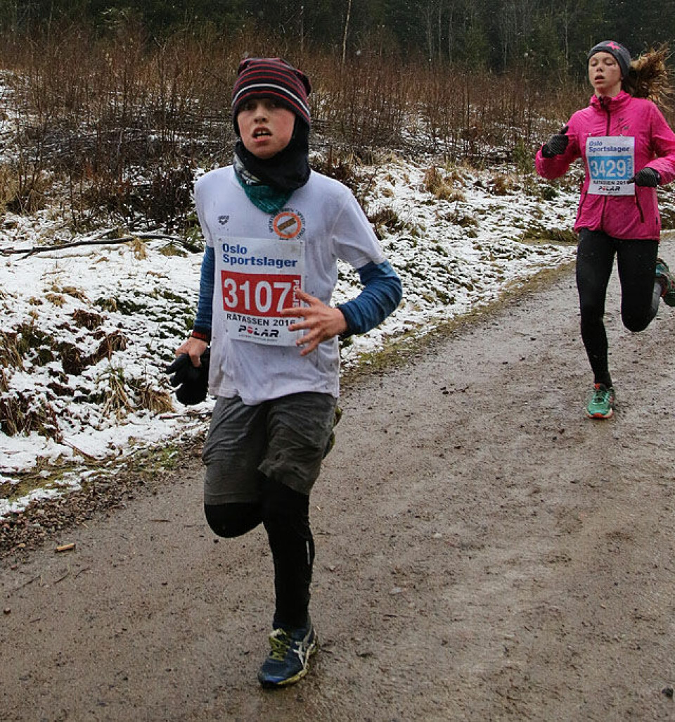 Knutsmoen og Aaslund vant et meget gjørmete Råskinn kledt i hvitt G1011_Eillif_Bouquet_SK_Speed_IMG_5809.jpg