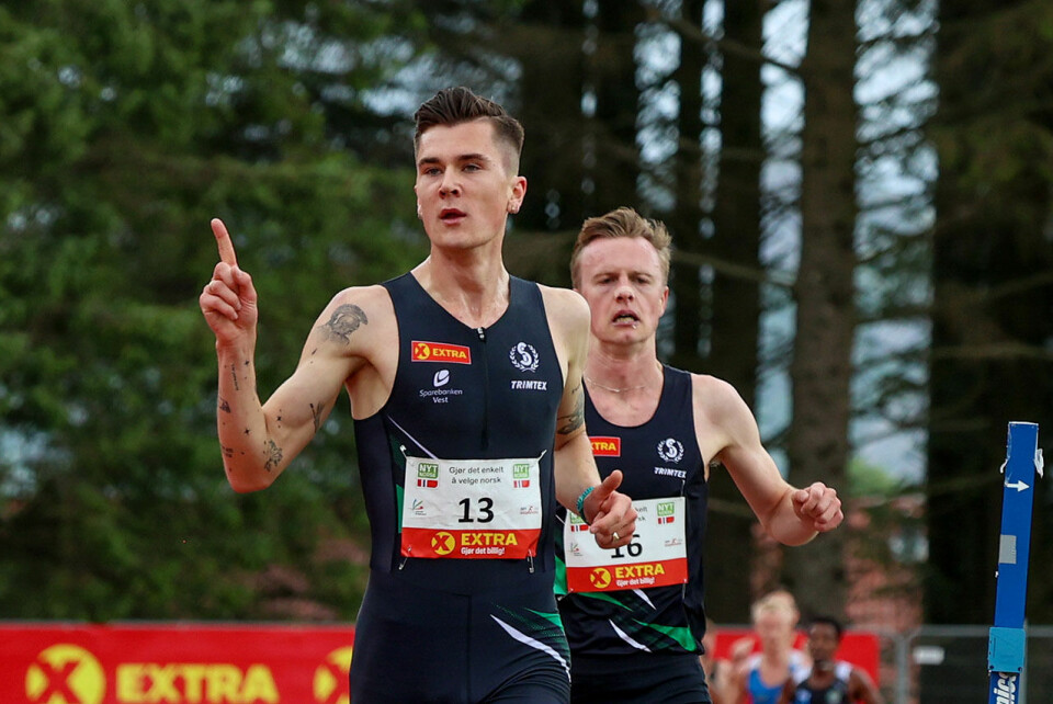 Jakob Ingebrigtsen tok gullet også på 5000-meteren Målgang_Jakob_vinner.jpg