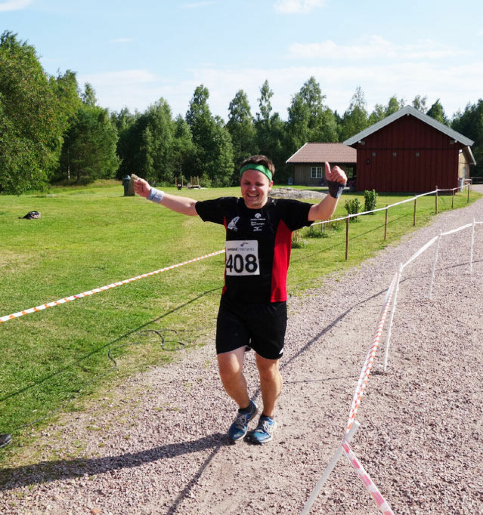 Unionsmaraton med hett jubileum på Kurøen (52 bilder) Maraton_Gunnar_Naas_i_maal_DSC00720.jpg