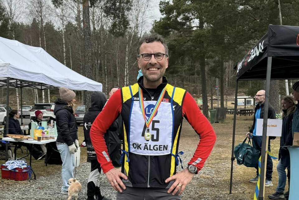 Svein-Erik Bakke med medaljen for sin tredjeplass i Frontyard Grums. (Alle foto: FB-siden til Svein-Erik Bakke) Svein-Erik Bakke med medalje