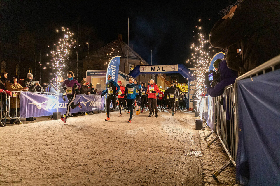 Yngvild Kaspersen var best av alle på maraton i Mørketidsløpet i Tromsø 324183390_681781506939869_744793832675095344_n.jpg