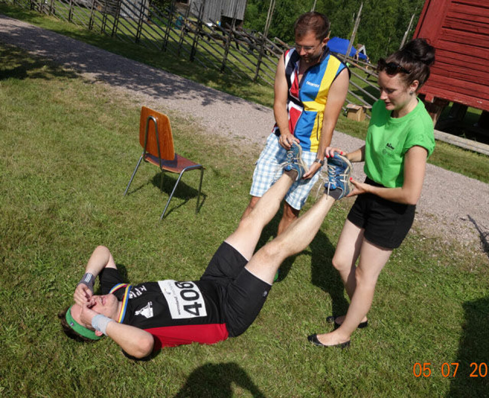 Unionsmaraton med hett jubileum på Kurøen (52 bilder) Maraton_Gunnar_Naas_kramper_DSC00721.jpg