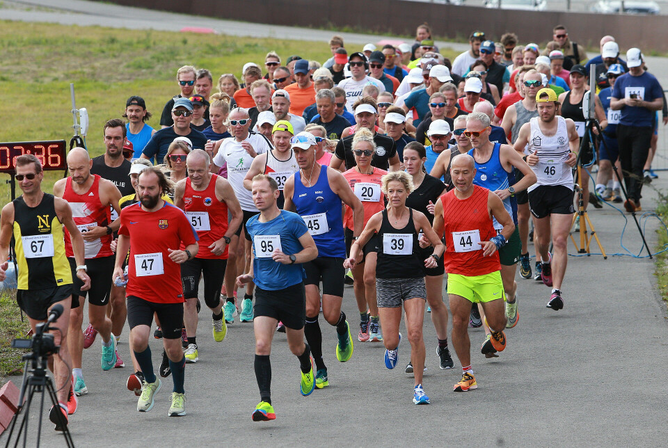 Starten på Eidsvoll Verk 6-timers 2022. (Foto: Kjell Vigestad) Starten på Eidsvoll Verk 6-timers 2022.
