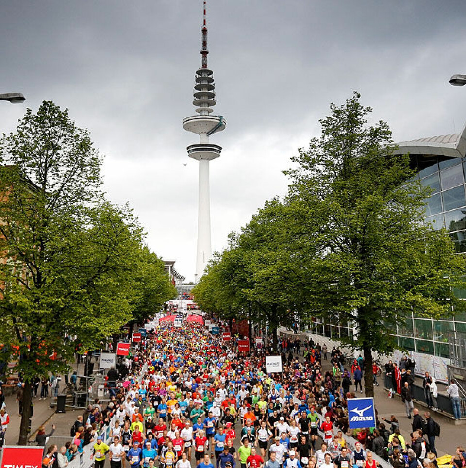 Tre norske klasseseire i Hamburg Start_taarn_7101.jpg