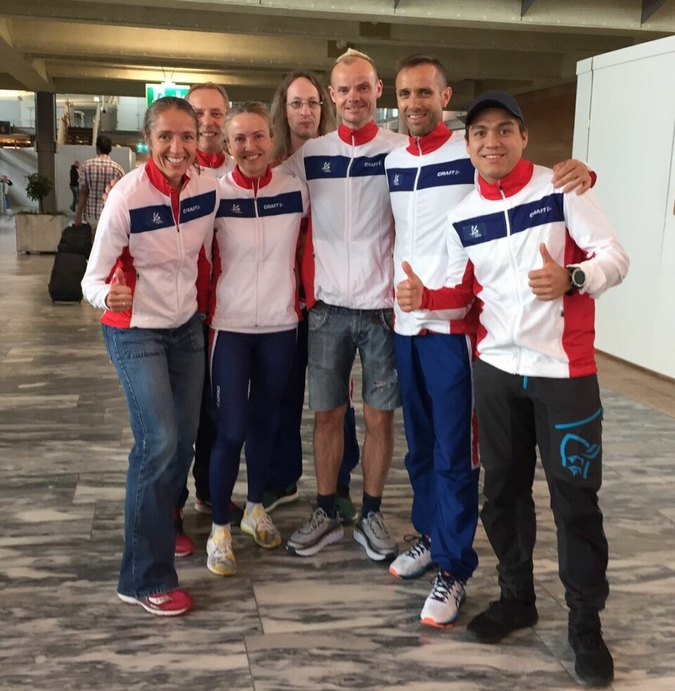 Fire norske løper VM 24-timers i Belfast, start lørdag 13:00 Løpere_og_Ledere.jpg