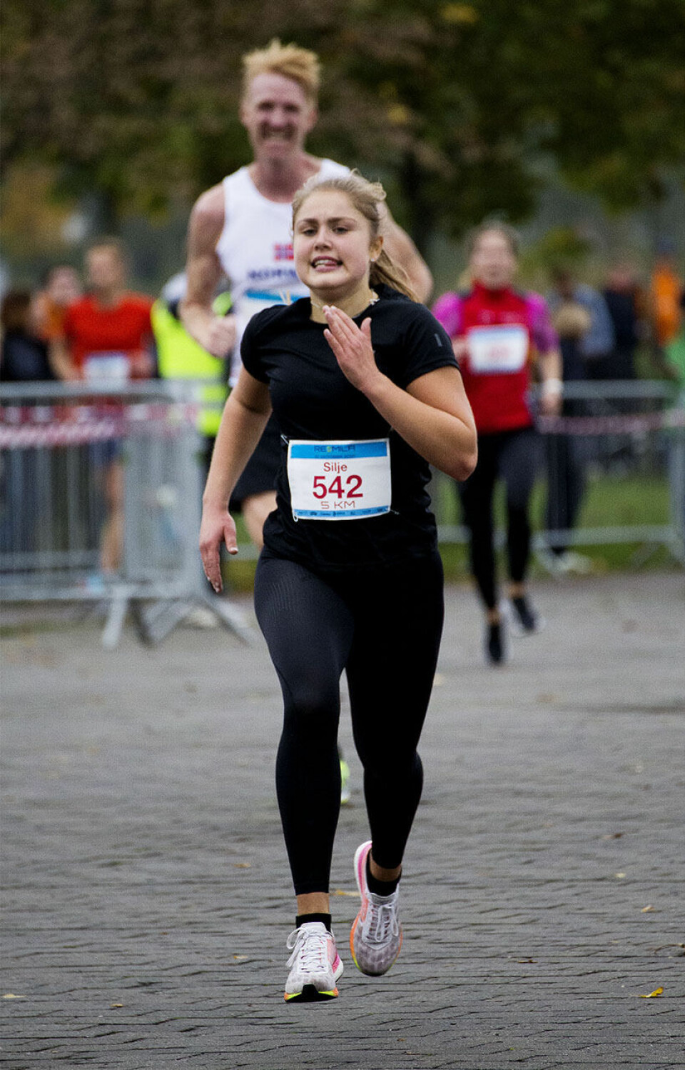 Sterk løyperekord på 5 km i Re-mila 5km-damevinner_IMG_2934.jpg