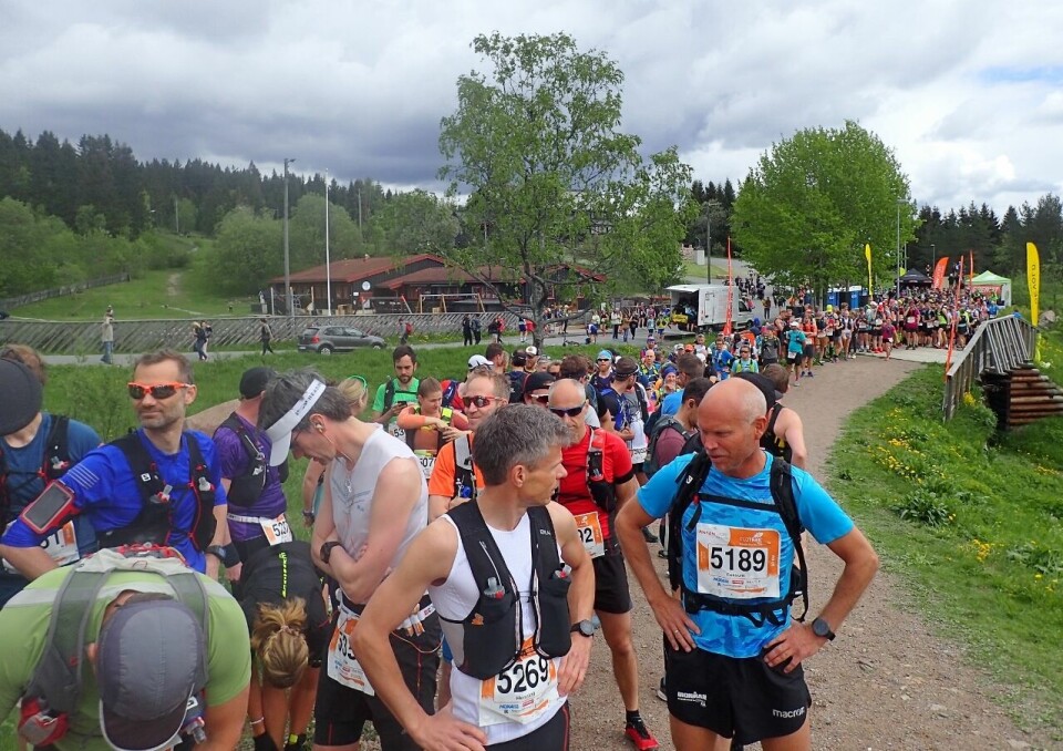 Stine Holager og Ola Skatvedt vant 80 km i rekordstort Ecotrail Oslo Start_50km (1280x903).jpg