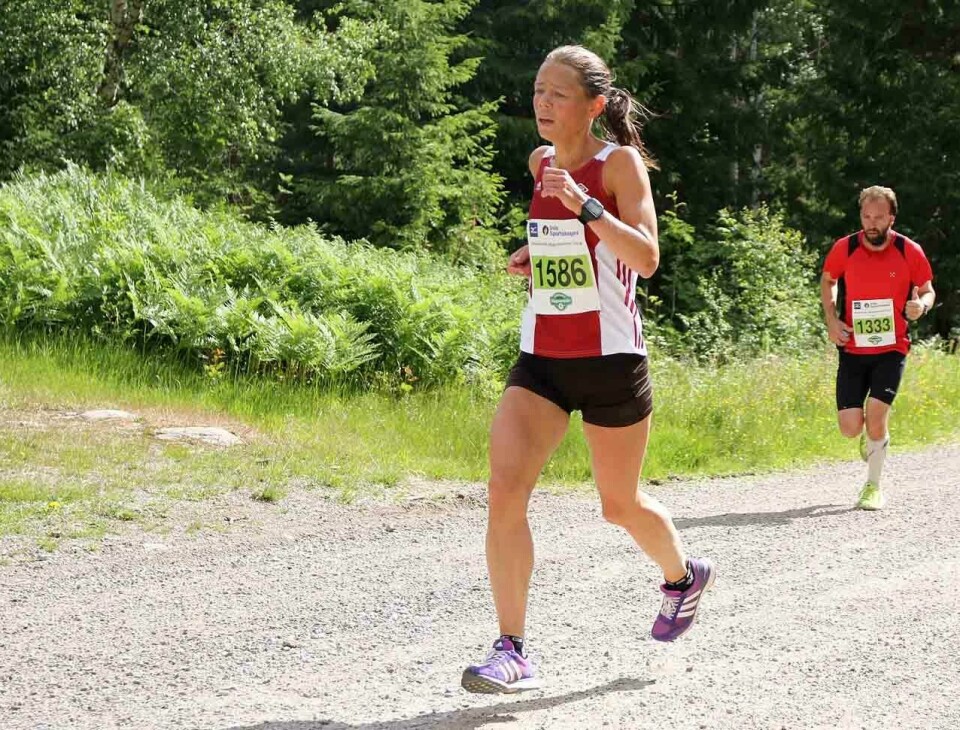 Løyperekord i vakkert halvmaraton i Nordmarka Kvinnevinner_Jessica_Gunnarsson_4S7A2860.jpg