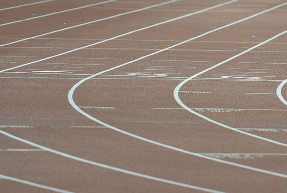 Masbacks fartsvariasjoner: 6x300 + 4x1100 m friidrettsbane-tartan