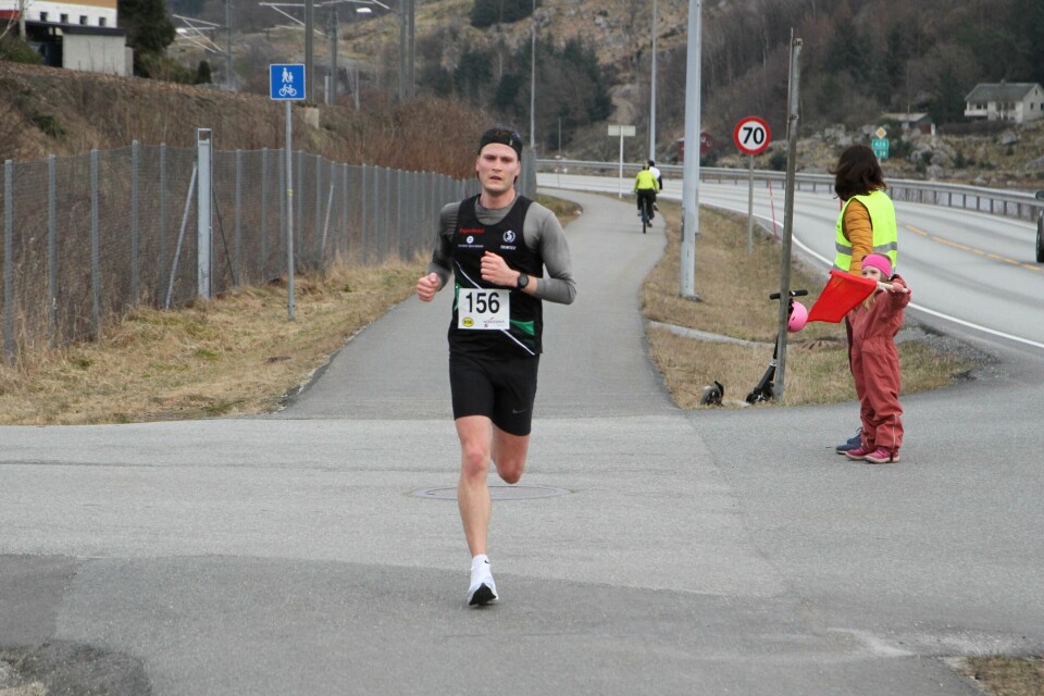 Kristin Vabø og Ole Mikal Tørsdal vant Egersund Halvmaraton Christopher_Fardan.JPG