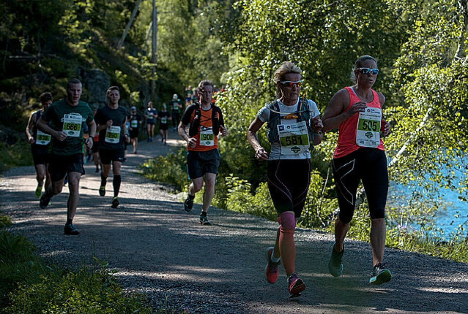 Sletten og Baartvedt vant HOT Nordmarka Skogsmaraton Halvmaraton_Hanne_Gaarder_Almgren_Ak_Presteggard_OMSM_17.jpg