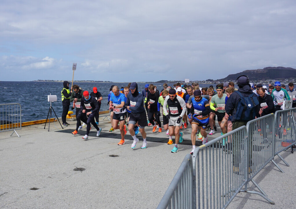 Endelig blei det folkefest i Ålesund Maraton 18_stemning.jpg