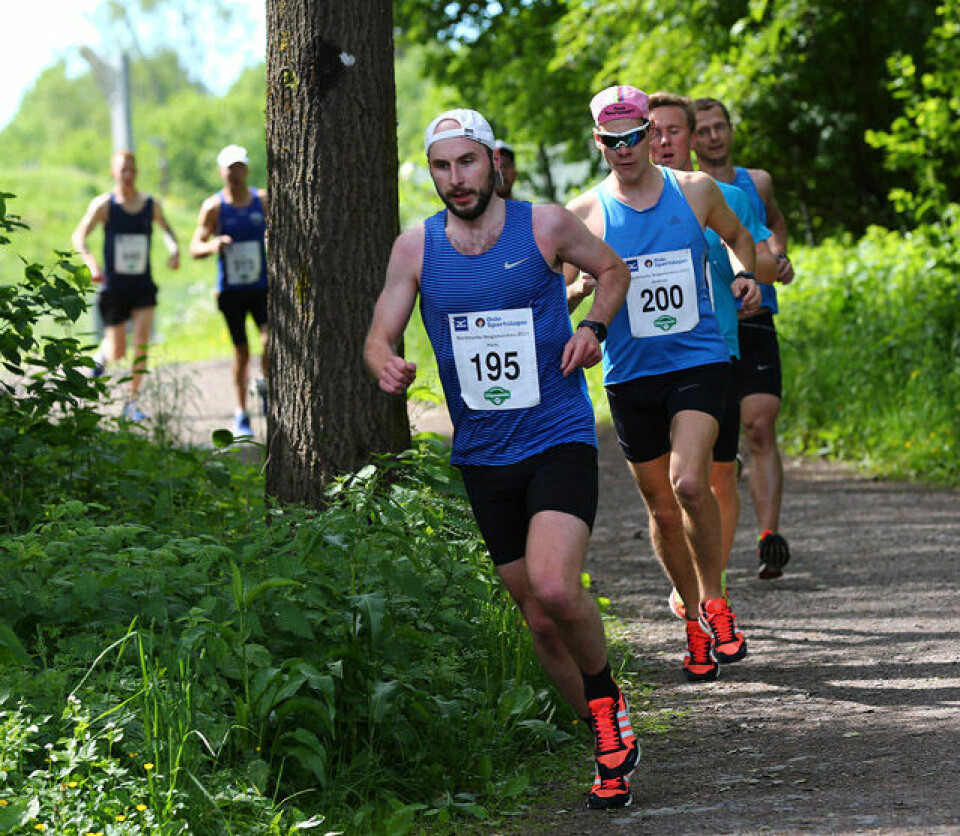 Sletten og Baartvedt vant HOT Nordmarka Skogsmaraton Maraton-etter-400meter.jpg