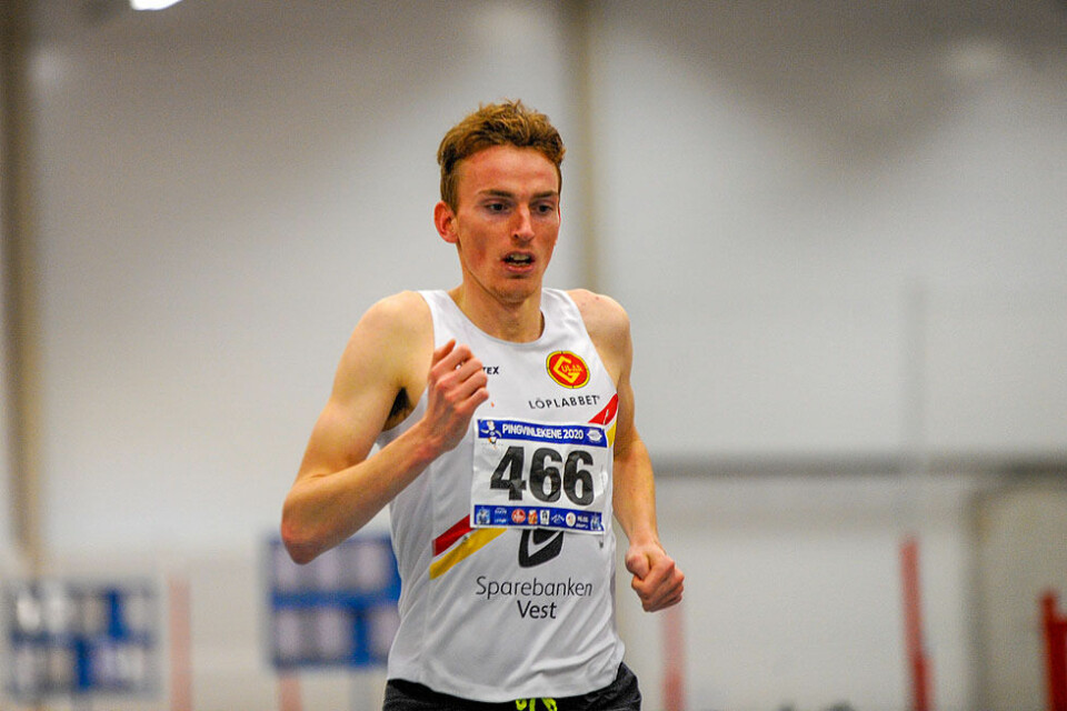 Marius Vedvik var i storform og sette innandørspers på 3000 m med 7.57,87 for ein månad sia. No må han omstille seg. (Foto: Arne Dag Myking) Marius Vedvik var i storform og sette innandørspers på 3000 m med 7.57,87 for ein månad sia. No må han omstille seg. (Foto: Arne Dag Myking)