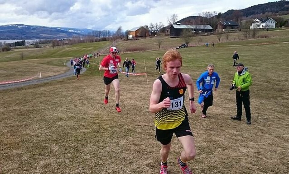 Martin Grønvold i tet også under KM i terrengløp i Moelv 1. mai i år. Martin Grønvold i tet også under KM i terrengløp i Moelv 1. mai i år.