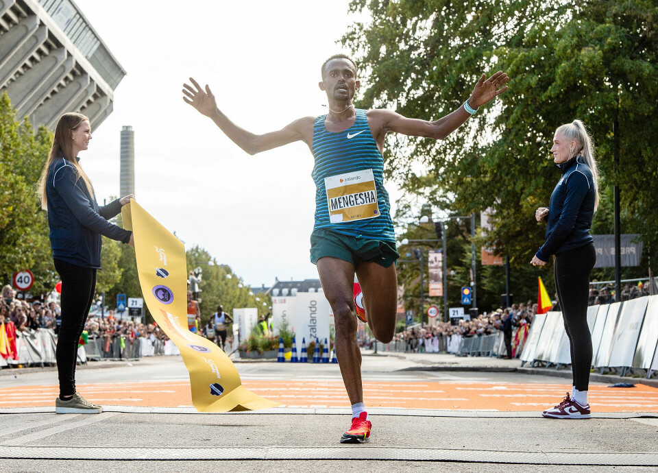 Et ras av rekorder i Copenhagen Half, men norgesrekorden overlevde arr_Mengesha_vinner_mot_maal.jpg