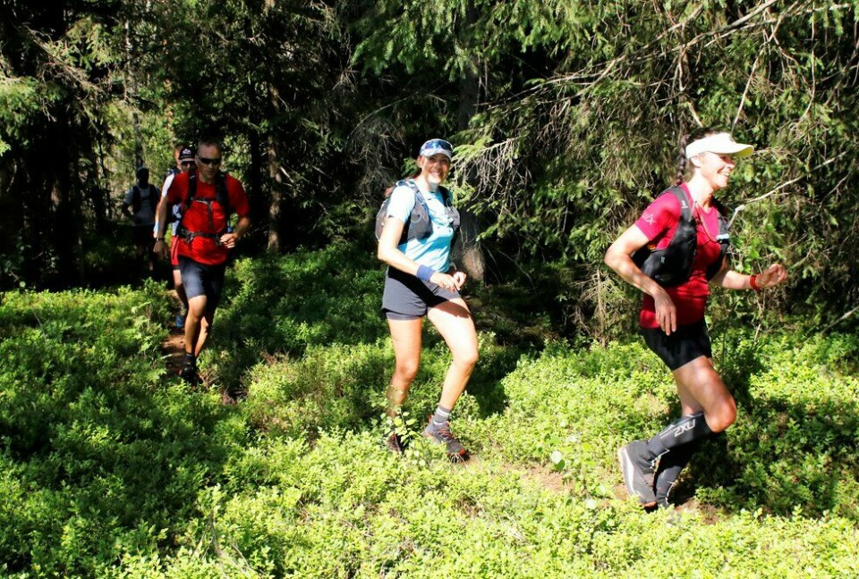 Marit Aamdal, Lene Rodvang og Patrick Åserud i trivelig samløp fra start i Løten i det første og lengste HHT Ultra i 2021. (Foto: Rolf Bakken) Marit Aamdal, Lene Rodvang og Patrick Åserud i trivelig samløp fra start i Løten i det første og lengste HHT Ultra i 2021. (Foto: Rolf Bakken)
