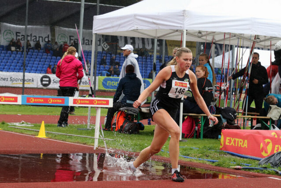 Karoline Bj. Grøvdal knuste sin egen norgesrekord på 3000 m hinder 1P1A1248.jpg