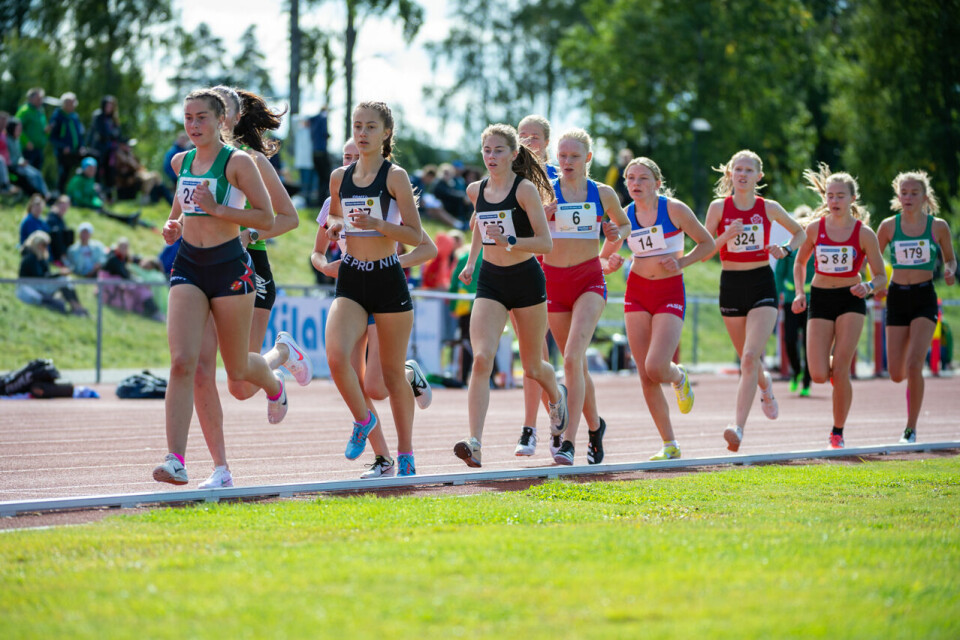 UM 2020: Malin Hoelsveen (J15) og Andreas Fjeld Halvorsen (G15) vant 2000 meter J15_2000m_Heat_DSC0209.jpg