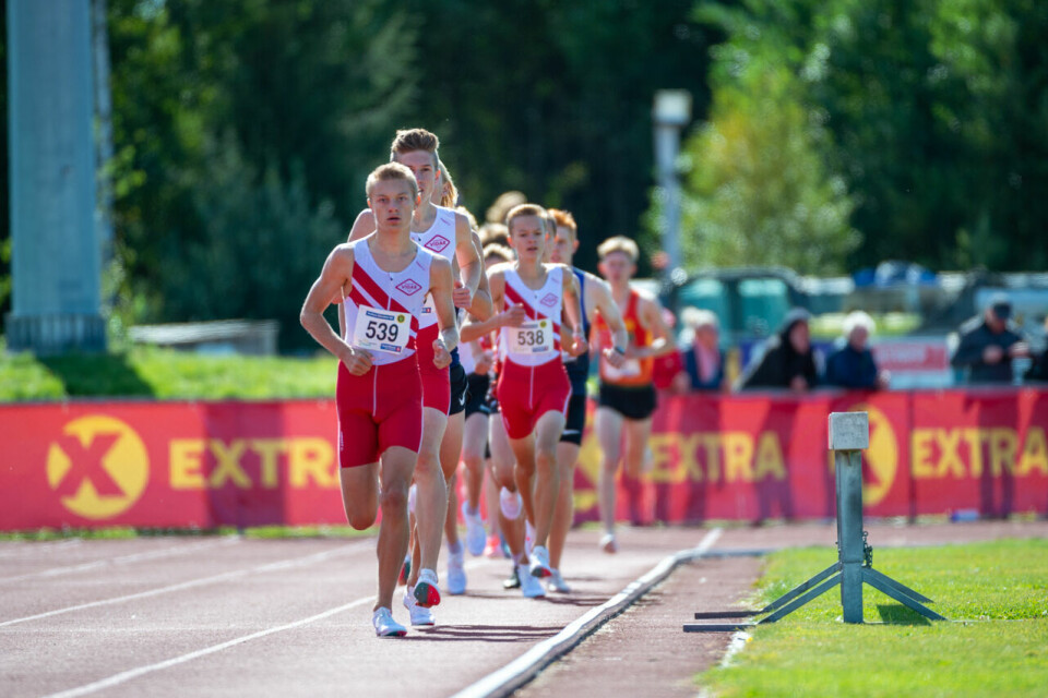 UM 2020: Malin Hoelsveen (J15) og Andreas Fjeld Halvorsen (G15) vant 2000 meter G15_2000m_Heat2_Heat_DSC0276.jpg