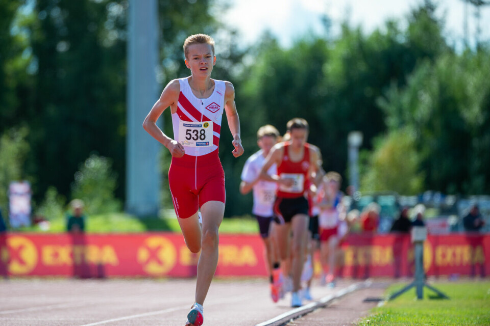 UM 2020: Malin Hoelsveen (J15) og Andreas Fjeld Halvorsen (G15) vant 2000 meter G15_2000m_Heat2_Mikkel Bakken (538)_DSC0292.jpg