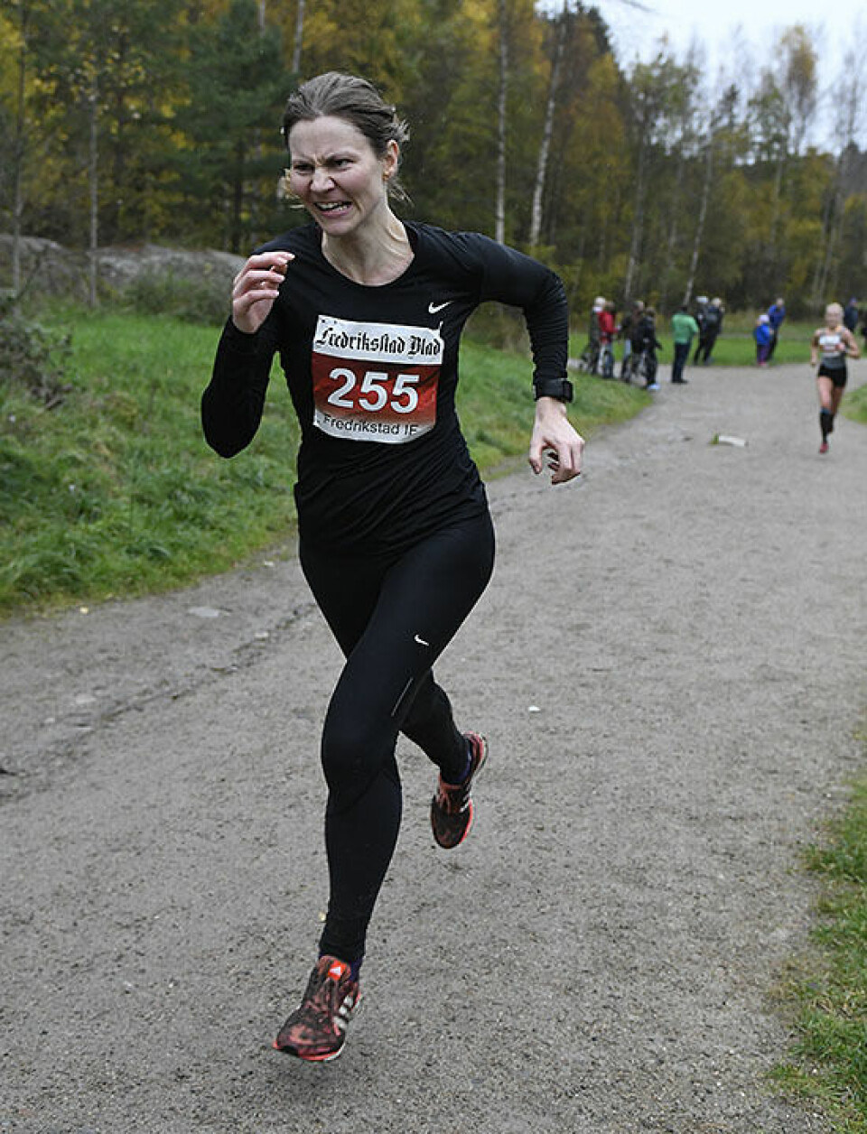 Karoline Næss og Håkon Urdal vant Fredrikstadmarka Rundt 50D6350-marte-sendstad-2plass.jpg
