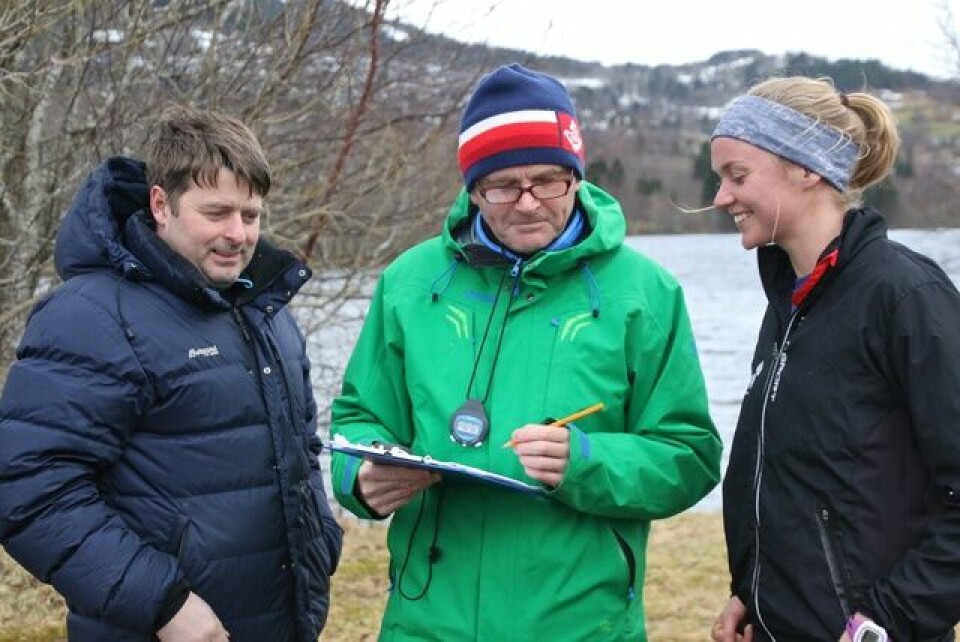 Ingrid Festø med ny løyperekord i Rotevatnet Rundt 22_arrangor_og_Ingrid.jpg