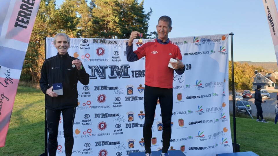 16 vinnere i terreng-NM for veteraner (oppdatert med bilder) Per_Oddmun-Pedersen-sølv_Ger_van_Gras-gull_M65-69-2.jpg