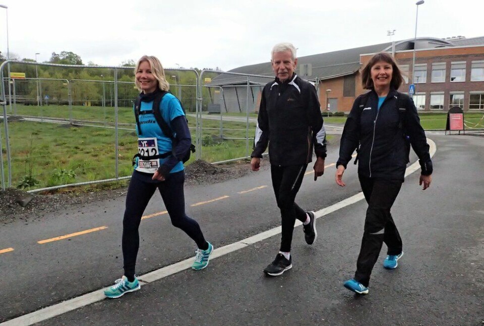 Sosialt og moro på Kondis sitt lag i Holmenkollstafetten Deler av Kondislaget i Holmenkollstafetten 2019 f.v: Anne Woldmo, Tor-Arne Stenhaug og Karin Morstad