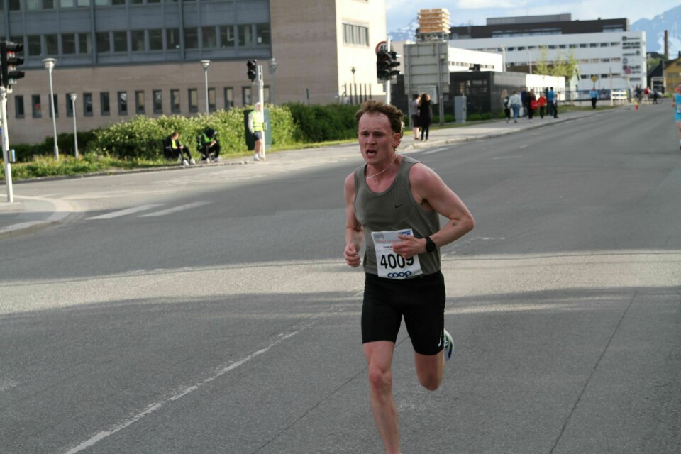 Midnight Sun Marathon - løpefesten er tilbake i nord! Trøite_1.JPG