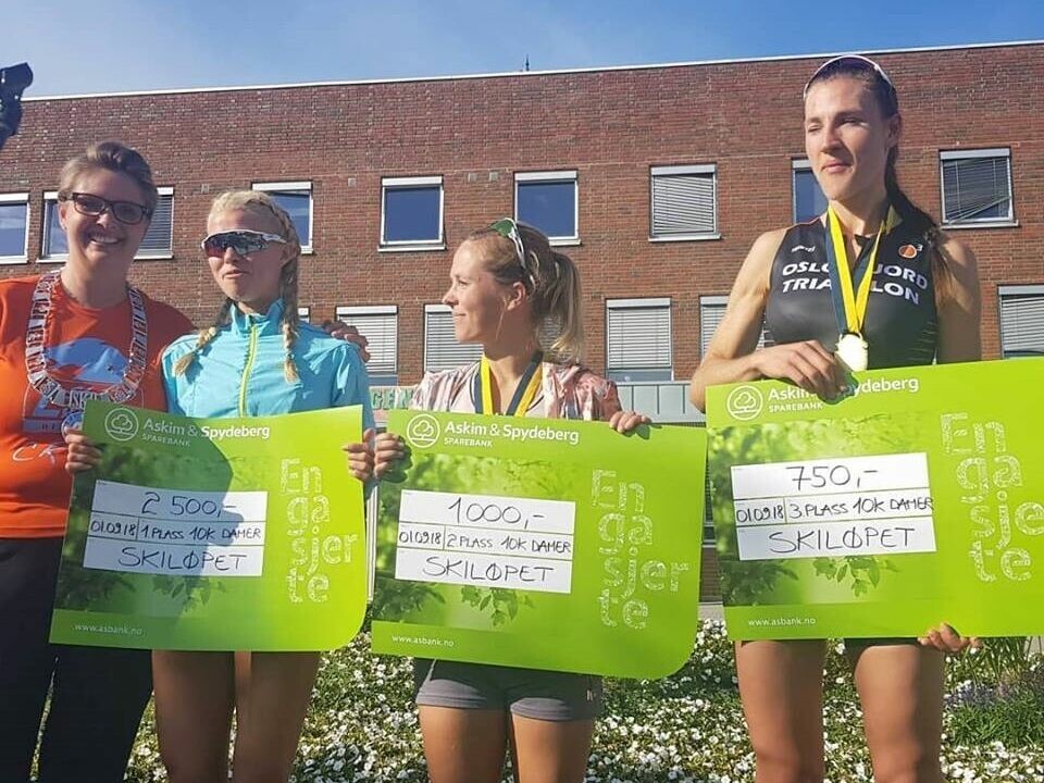 SkiLøpet – nok en folkefest i Ski - uten ski 10km kvinner.jpg