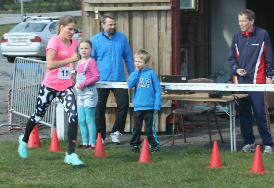 Gode stemninger i Fevik halvmaraton IMG_9935KarolineMoenGuidonMaal.jpg