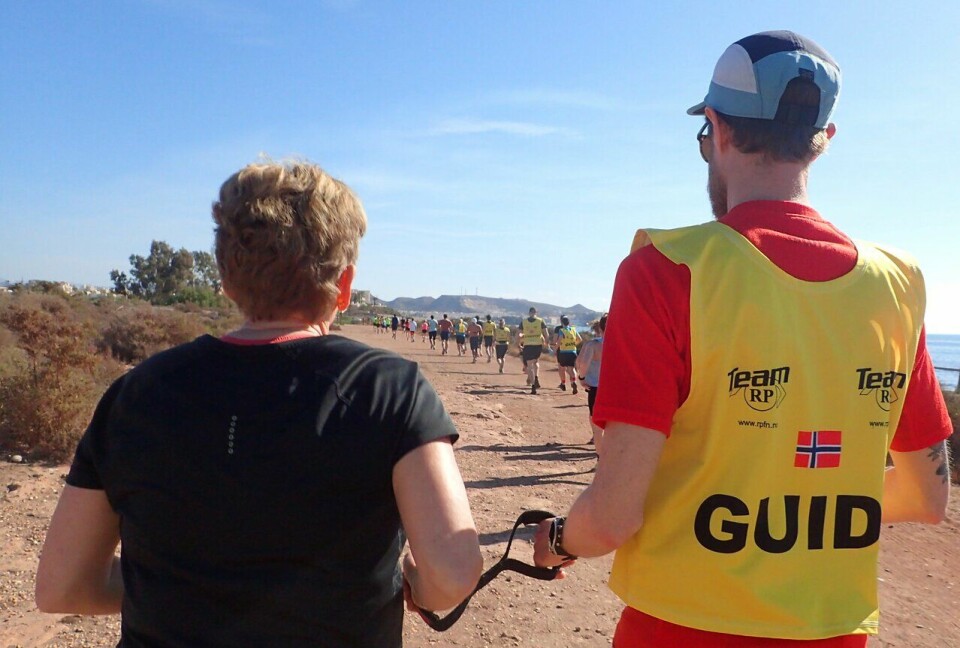 Synshemningen retinitis pigmentosa er ikke til hinder for fysisk aktivitet og trening På treningsleir til Spania med SK Vidar og Team RP