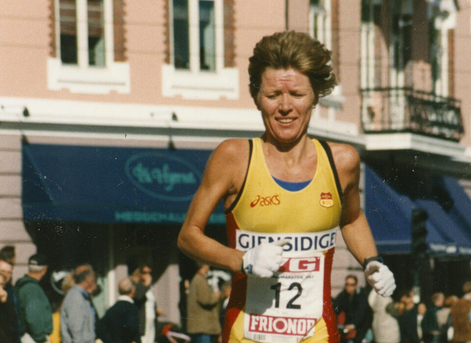 Ingrid Kristiansens 2.21.06 på maraton stod som verdensrekord i 13 år, og som norgesrekord fyller den snart 35 år. (Foto: Bjørn Johannessen) Ingrid Kristiansens 2.21.06 på maraton stod som verdensrekord i 13 år, og som norgesrekord fyller den snart 35 år. (Foto: Bjørn Johannessen)