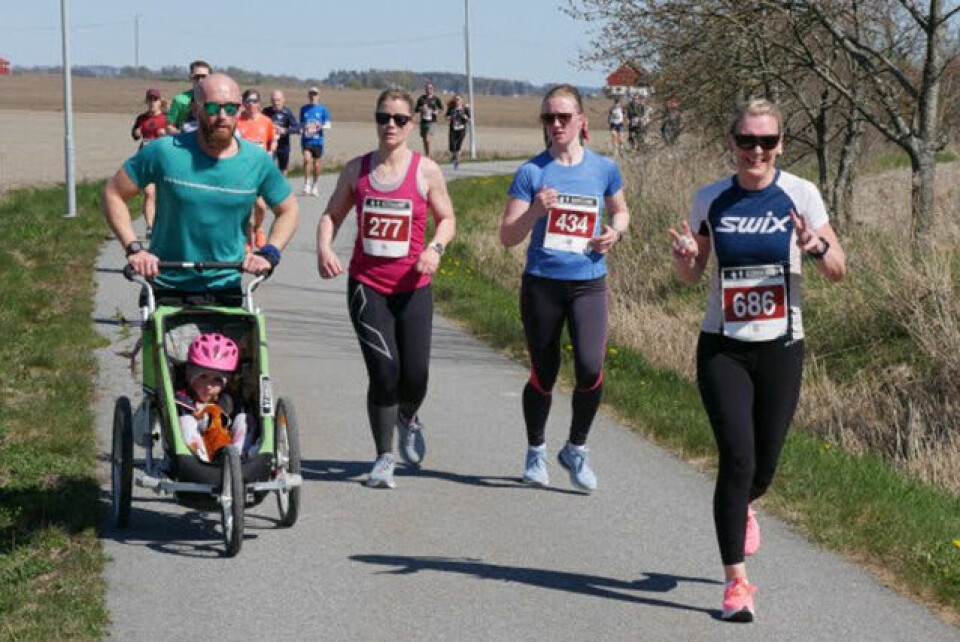 Magnus Erstad og Petra Jacoby vant godværsversjon av Glommaløpet Barnevogn.jpg