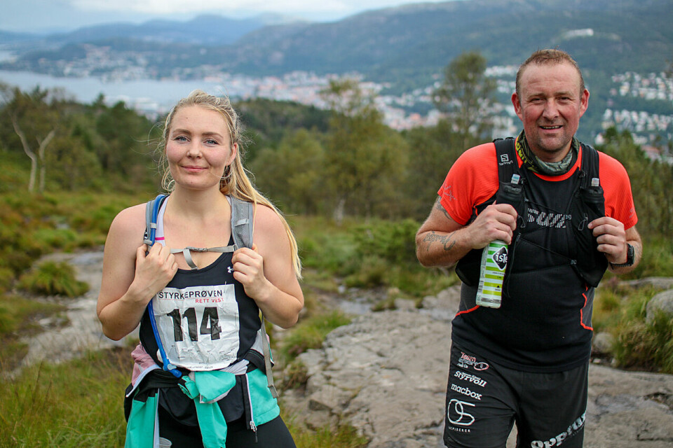 Kaja Herfindal og Trond-Ove Wik er ved godt mot, her på vei opp Løvstakken. (foto: Arne Dag Myking) Kaja Herfindal og Trond-Ove Wik er ved godt mot, her på vei opp Løvstakken. (foto: Arne Dag Myking)