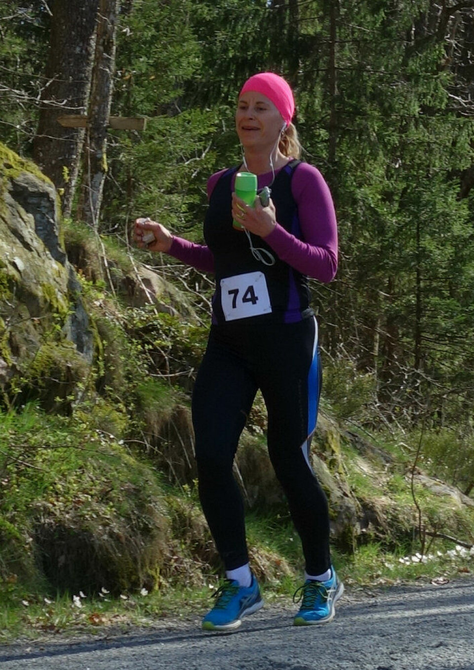 Gode stemninger i Fevik halvmaraton DSC03820GreteJacobsenHolderStyr.jpg