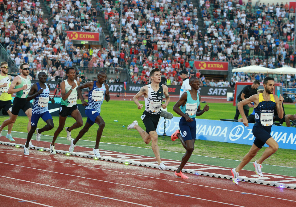 Fantastisk løp av Jakob Ingebrigtsen på 1500 meter under Bislett Games 1500m_menn_elite_Etter_650m_Jakob_bak_de_to_harene_AZ3T7715.jpg