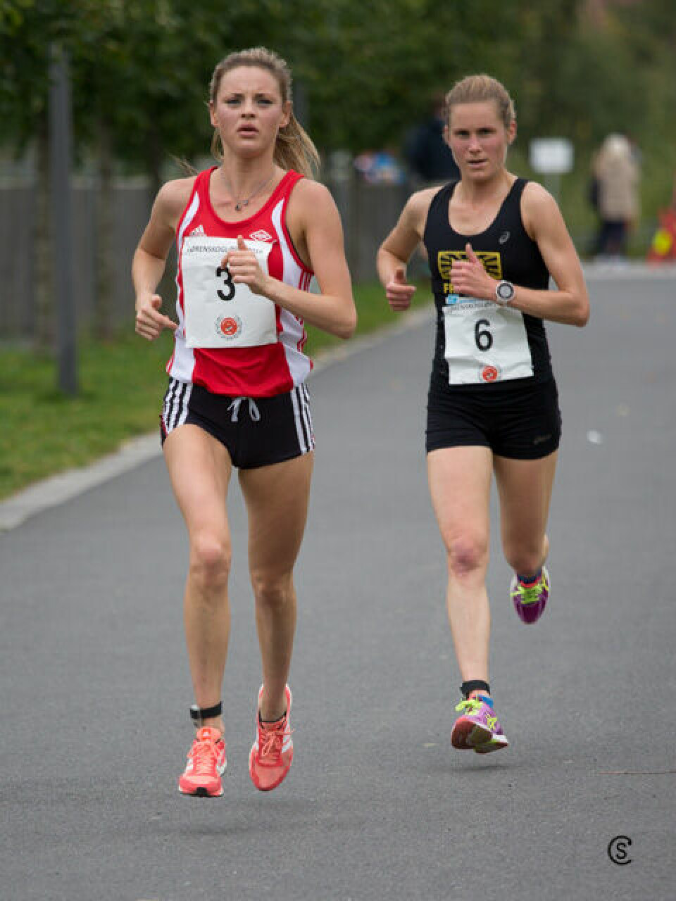 Tøff duell mellom Live Solheimdal og Heidi Pharo i Lørenskogløpet 10K-5KM-SYL_3094.jpg