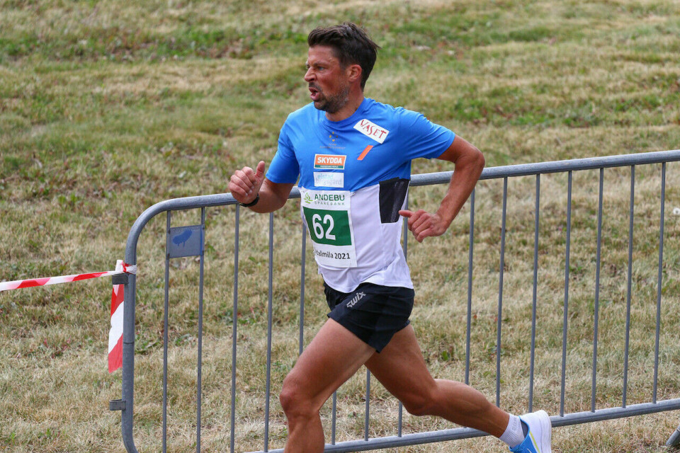Nils Ingar Aadne løp en god 10-kilometer i den 43. utgaven av Kodalmila i helgen. (Foto: Torstein Flåm) Nils Ingar Aadne løp en god 10-kilometer i den 43. utgaven av Kodalmila i helgen. (Foto: Torstein Flåm)