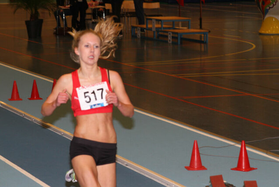 Spennende 800 m under UM lørdag.