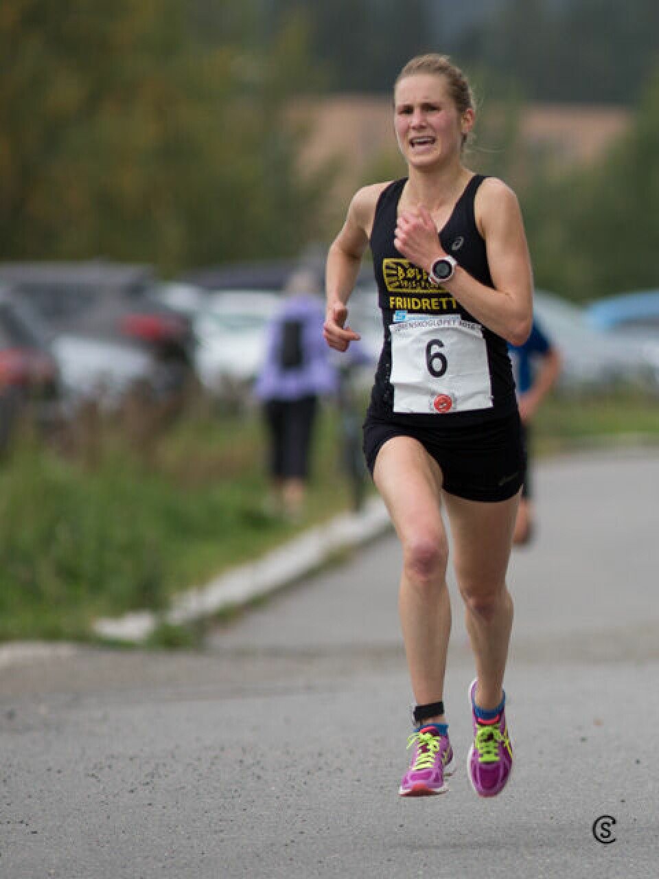 Tøff duell mellom Live Solheimdal og Heidi Pharo i Lørenskogløpet 10K-10KM-SYL_3270.jpg